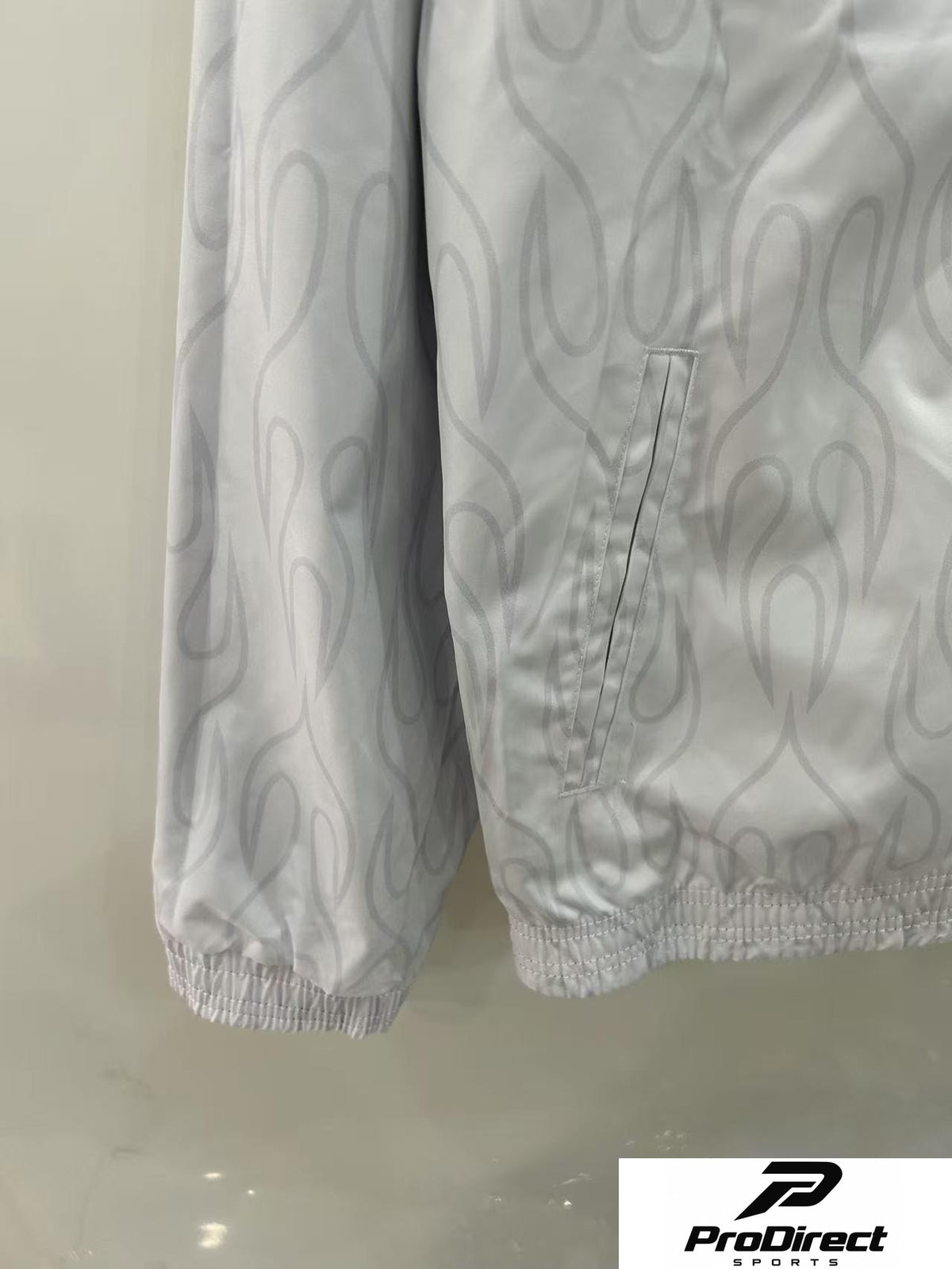 09d5f227366f326f.jpg